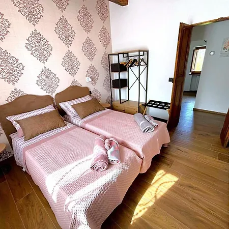 Borgo At *