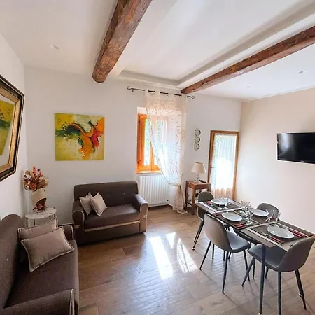 Borgo At *