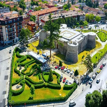 度假居 Borgo At 塔利亚科佐